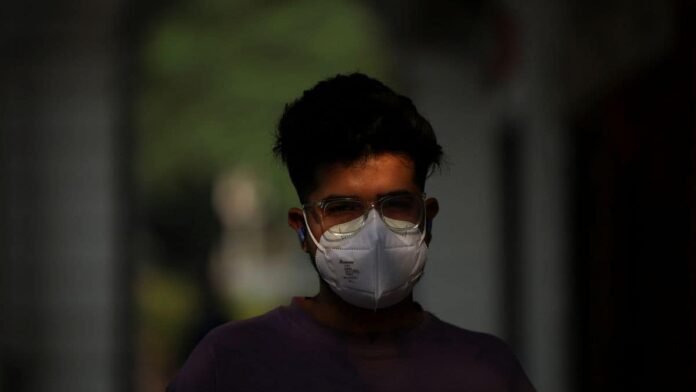 Delhi toughens pollution rules as smog chokes the capital