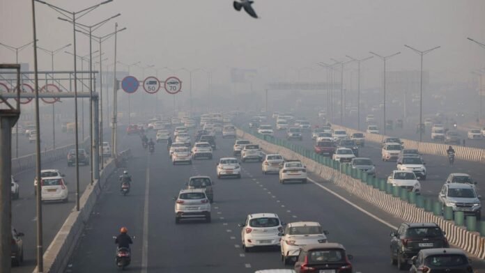 Delhi’s toxic air eases slightly but remains ‘poor’ as citizens plan December 3 protest