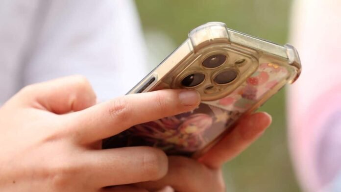 Australian find alternative platforms amid social media ban for under-16s