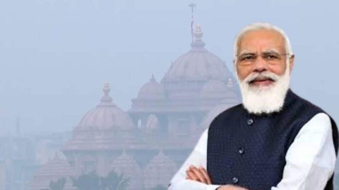 Dense smog engulfs Delhi, PM Modi’s overseas departure delayed; AQI crosses 500