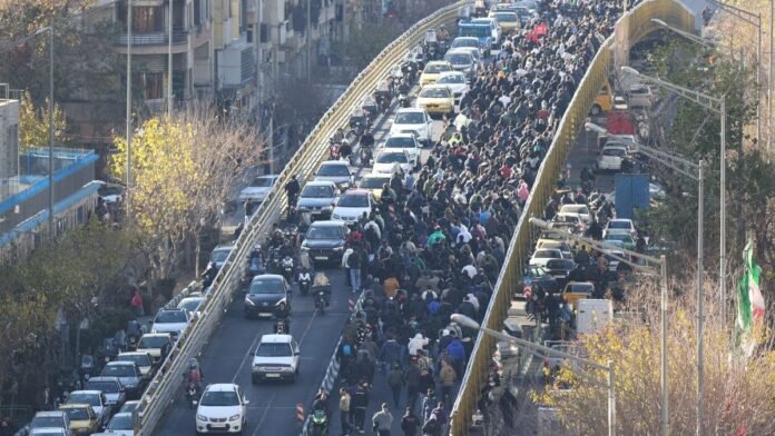 Iran unrest: Anti-govt street protests erupt in Tehran, some marchers shout 'Pahlavi will return' – Firstpost