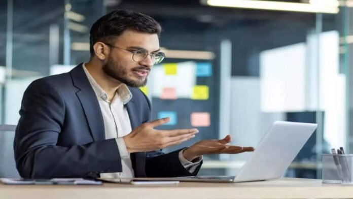 Should Hyderabad techie quit Rs 28 lakh CTC for sub-inspector's job? Wife's X post sparks debate