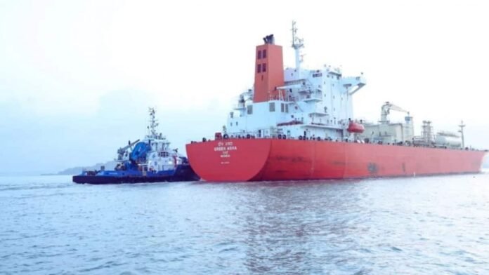 Indian LPG tanker Jag Vikram crosses Hormuz after ceasefire as energy flows slowly resume