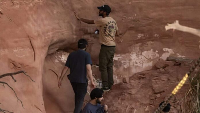 Indian tourists accused of defacing Arizona’s sacred Cathedral Rock; probe on