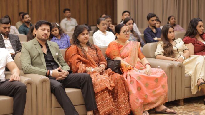 ‘Iconic Glory Awards 2026’ Held in Surat City