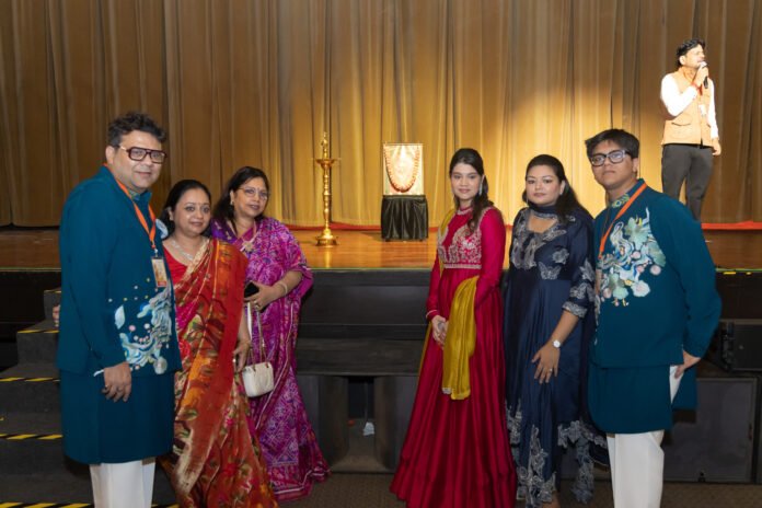 Manoj Muntashir Presents ‘KRISHNA – Radha Se Ranbhumi Tak’ in Kolkata, Graced by the Presence of BJP National General Secretary Shri Sunil Bansal